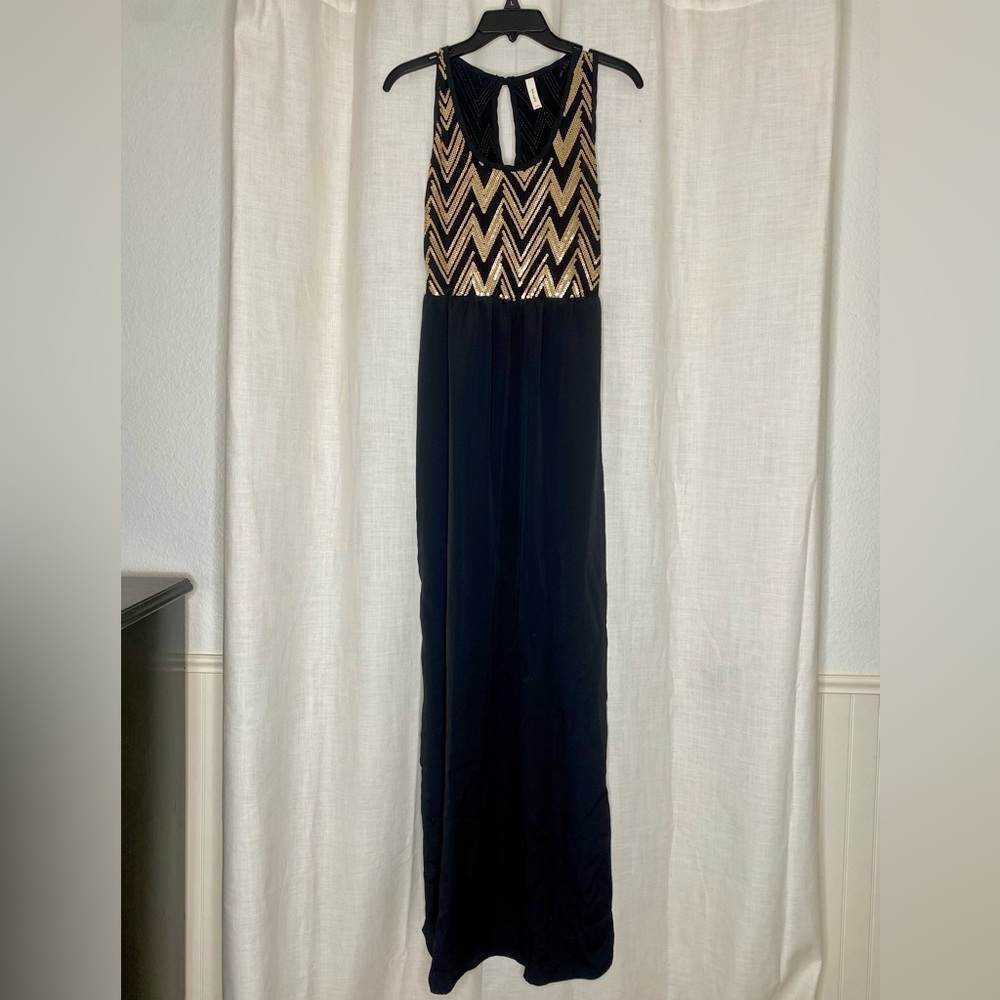 Elegant Black and Gold Chevron Maxi Dress